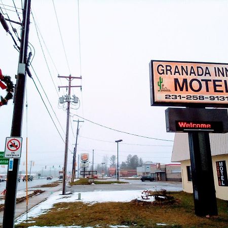 Granada Inn Motel - Kalkaska Exterior foto